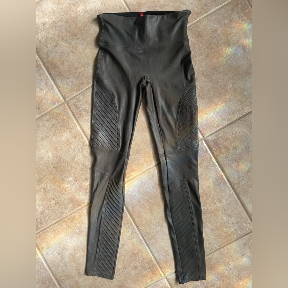 Spanx Faux Leather Moto Legging - Green/Gray Colour - Picture 5 of 8